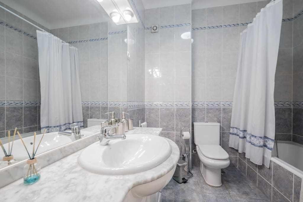 Apart Lisboa Confortavel 2 Quartos Com Terraco Odivelas  Exteriör bild