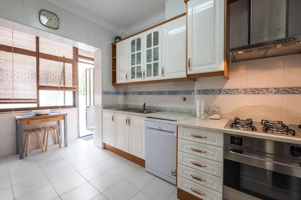 Apart Lisboa Confortavel 2 Quartos Com Terraco Odivelas  Exteriör bild