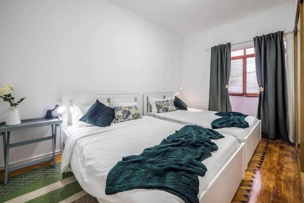 Apart Lisboa Confortavel 2 Quartos Com Terraco Odivelas  Exteriör bild