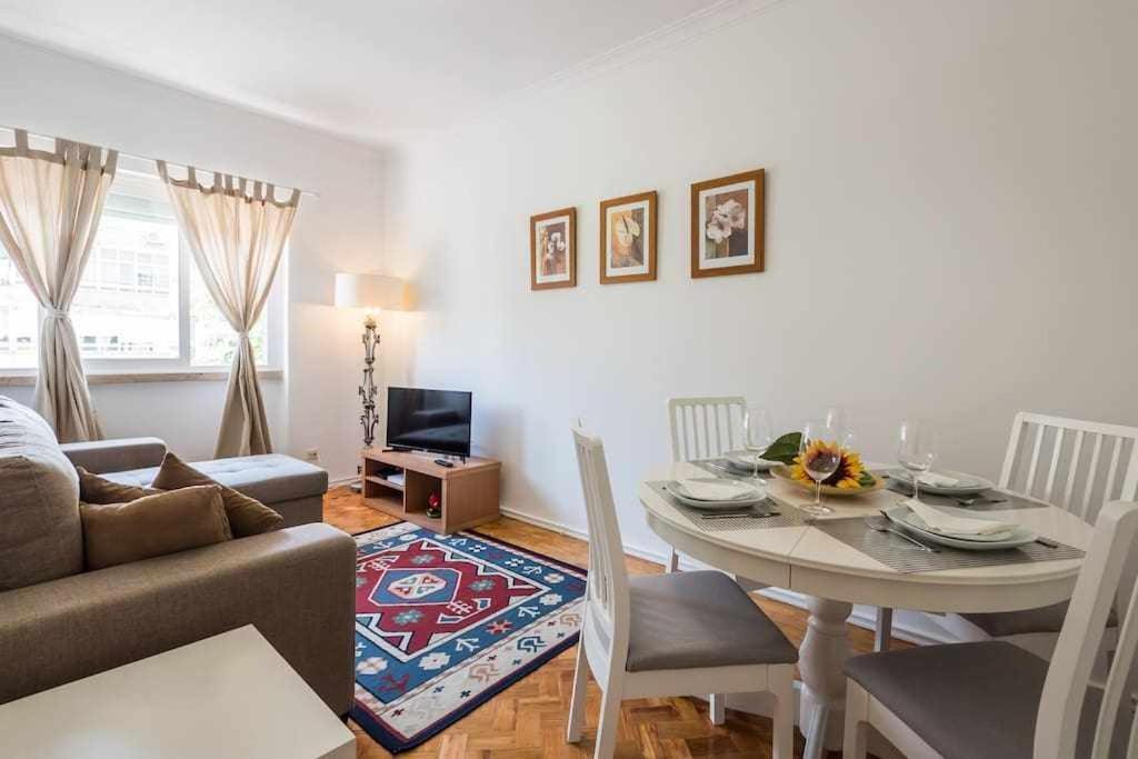 Apart Lisboa Confortavel 2 Quartos Com Terraco Odivelas  Exteriör bild